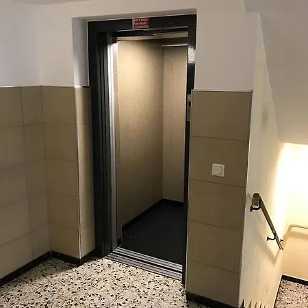 Apartment Tmj 1 Düsseldorf